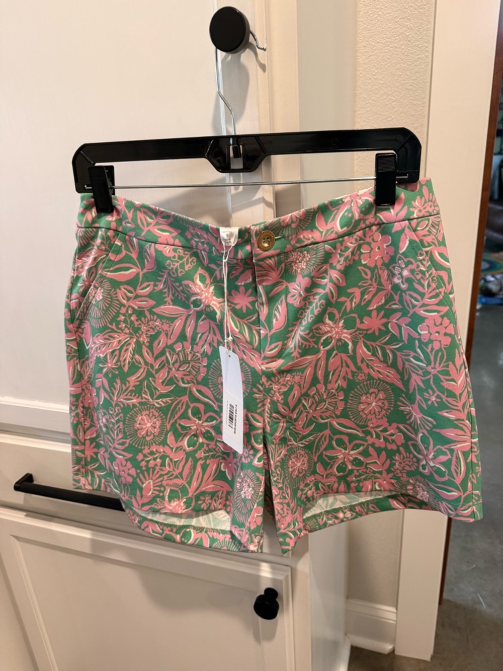 Dear Scarlett Floral Print Zipper Shorts in Pink & Green